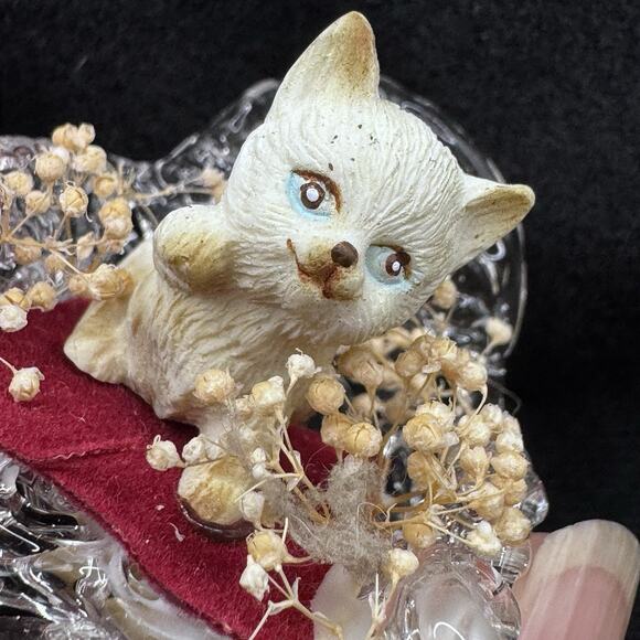 Clear Spun Glass Cat on Chair Figurine - Picture 5 of 6